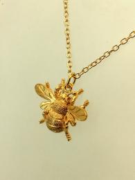 Gold plated charm in a Bee design, perfect with our gold plated chains